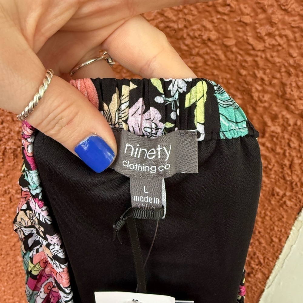 Ninety Clothing Co Women's Pleated Black Floral Print Skirt Size Large Boho NWT - Picture 3 of 5